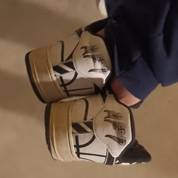 Cabaret Nike 82 - Picture 2 of 6